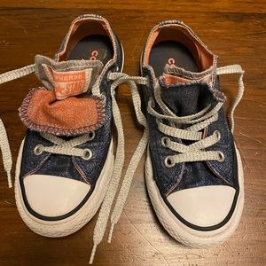 Converse girls glitter shoes…size 11